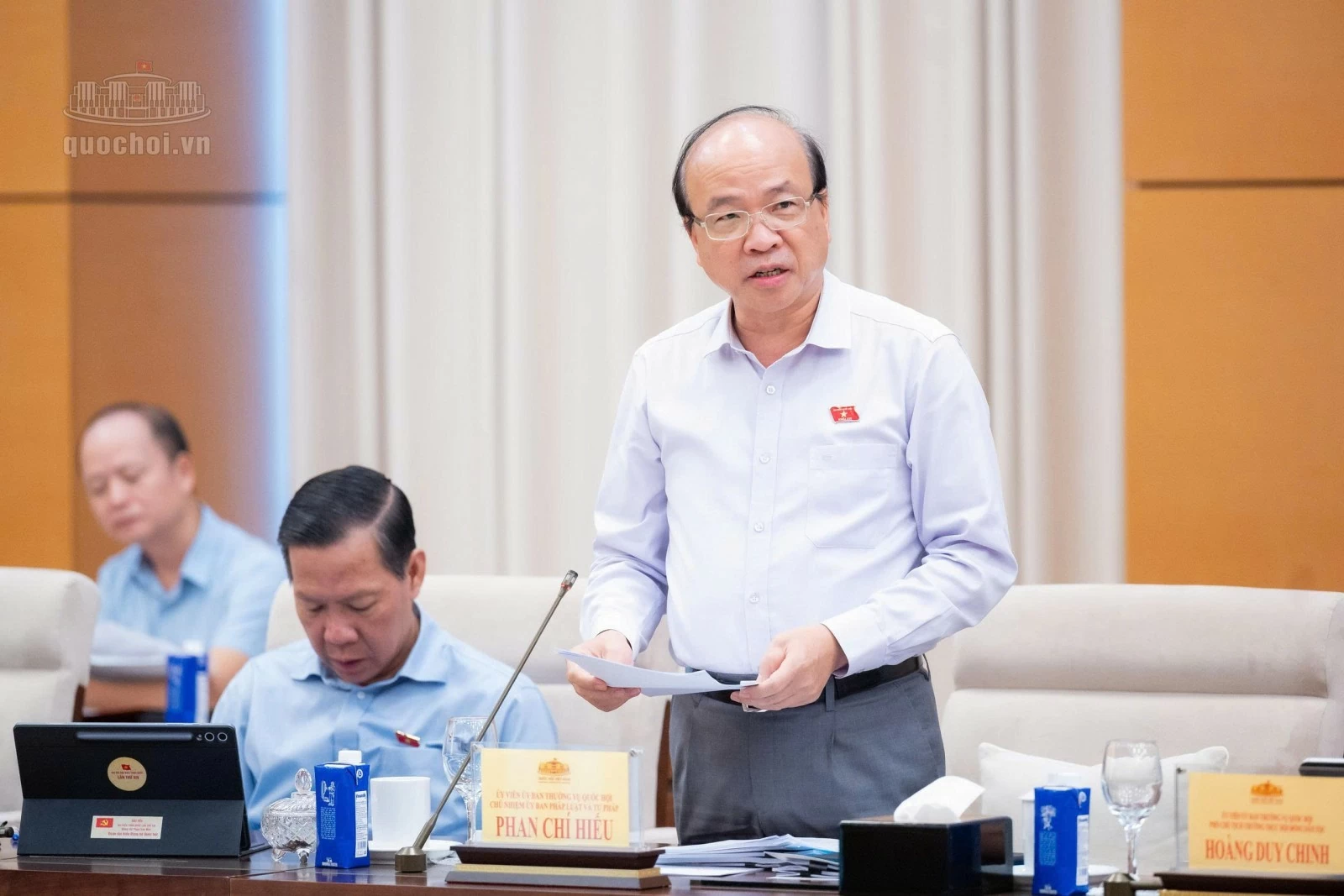 Đề xuất cho phép nghị định điều chỉnh luật trong trường hợp cấp bách Đề xuất cho phép nghị định điều chỉnh luật trong trường hợp cấp bách