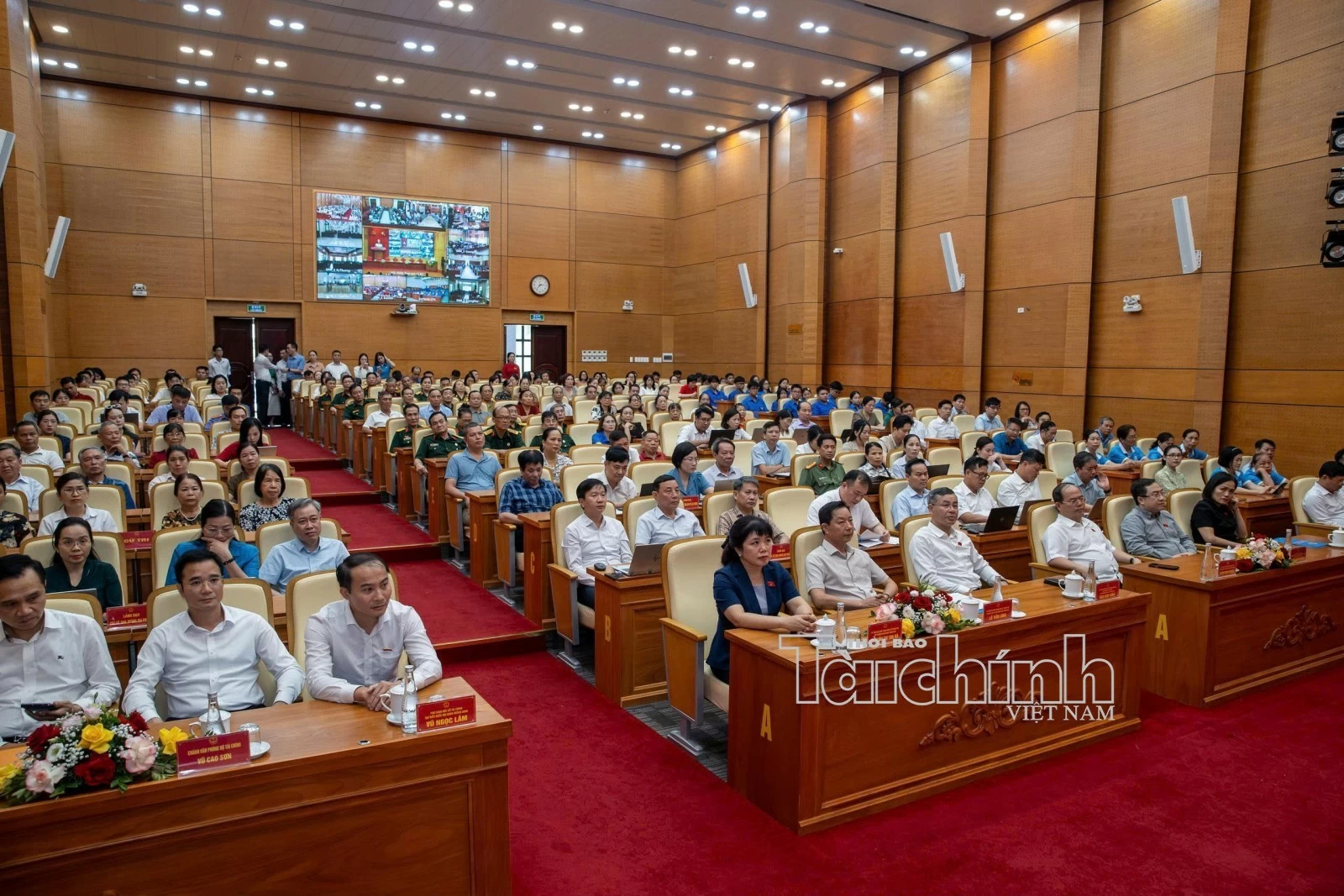 Bộ trưởng Ngô Văn Tuấn: Giữ ổn định vĩ mô để người dân thực sự thụ hưởng thành quả tăng trưởng Bộ trưởng Ngô Văn Tuấn: Giữ ổn định vĩ mô để người dân thực sự thụ hưởng thành quả tăng trưởng