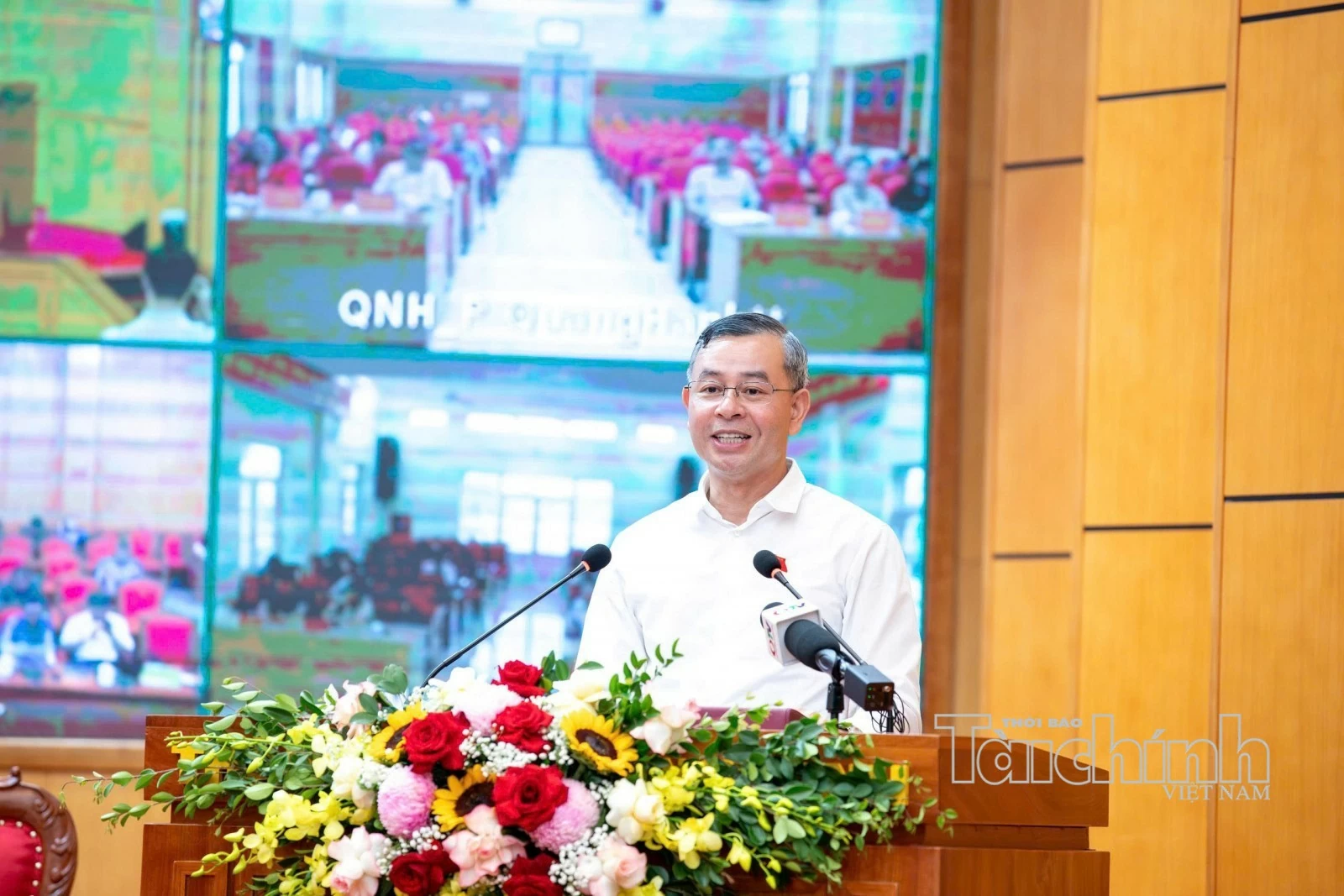 Bộ trưởng Ngô Văn Tuấn: Giữ ổn định vĩ mô để người dân thực sự thụ hưởng thành quả tăng trưởng Bộ trưởng Ngô Văn Tuấn: Giữ ổn định vĩ mô để người dân thực sự thụ hưởng thành quả tăng trưởng