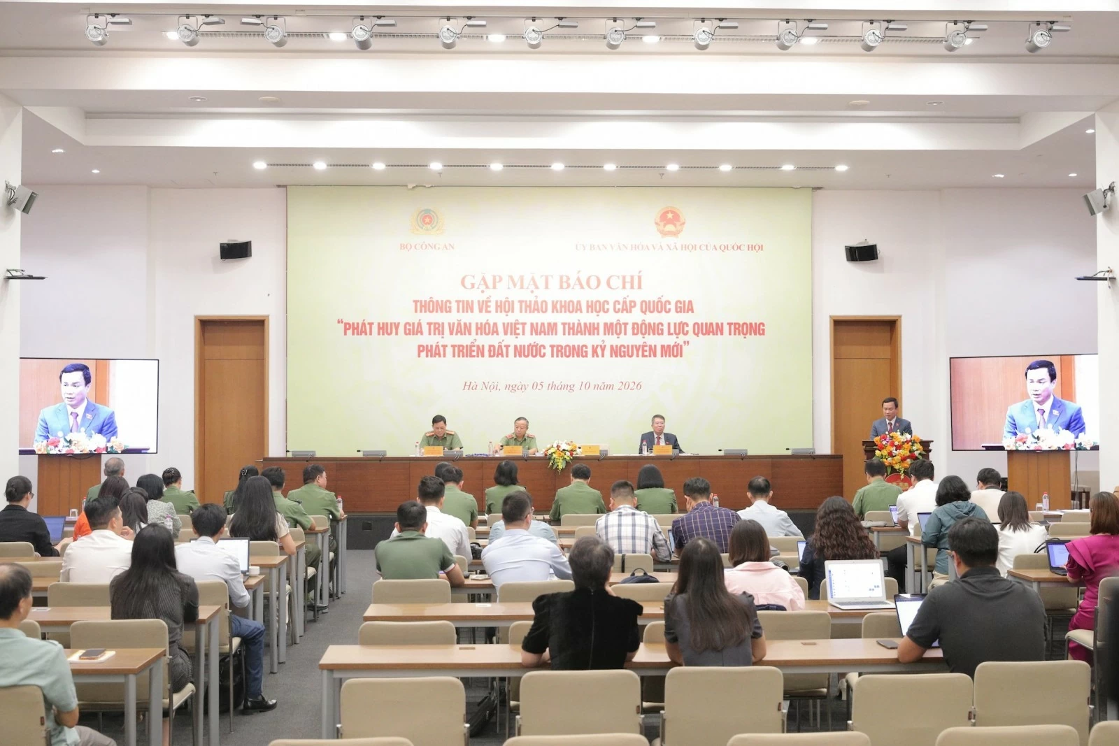 Phát triển văn hóa gắn với thượng tôn pháp luật và an ninh quốc gia Phát triển văn hóa gắn với thượng tôn pháp luật và an ninh quốc gia
