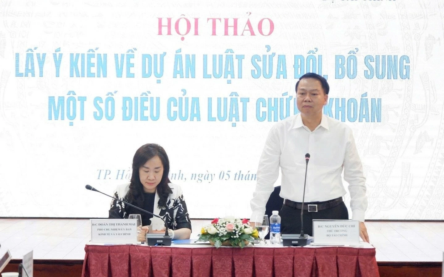 sua luat chung khoan hoan thien the che mo du dia phat trien thi truong