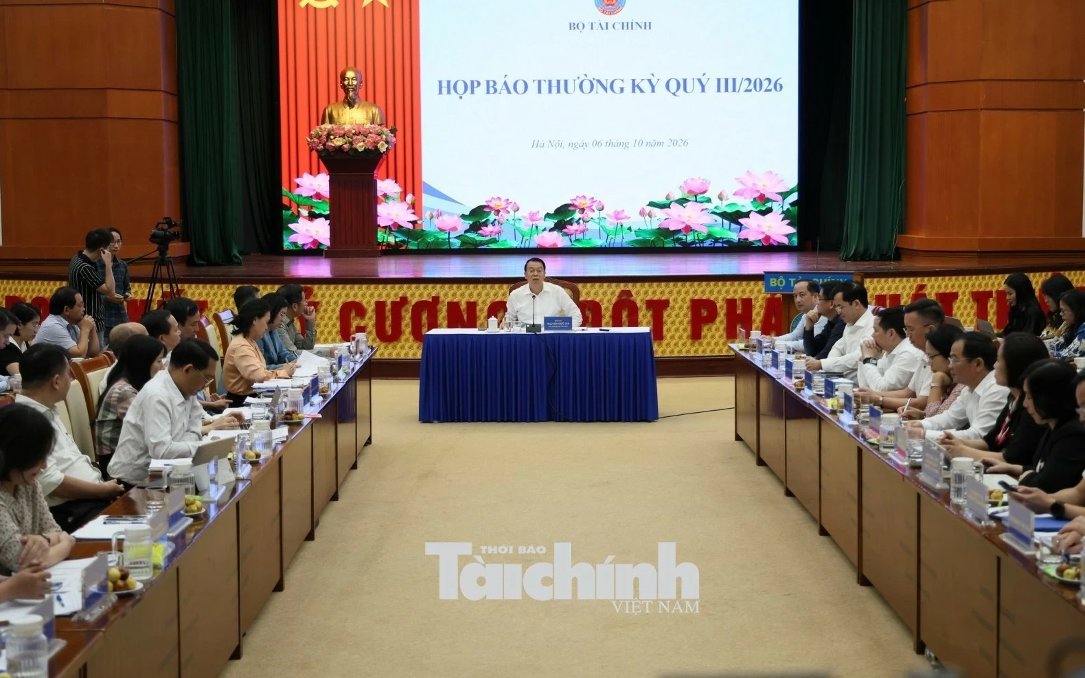 day manh lien thong giua cac co quan go vuong giai the doanh nghiep