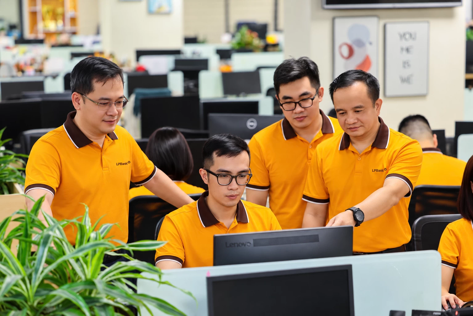 LPBank hoàn thành nâng cấp Core Thẻ giai đoạn 1, nâng tầm trải nghiệm thanh toán số LPBank hoàn thành nâng cấp Core Thẻ giai đoạn 1, nâng tầm trải nghiệm thanh toán số