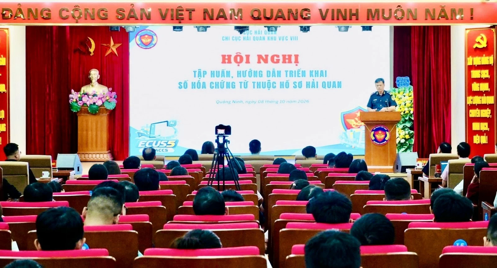 Hải quan khu vực VIII hướng dẫn doanh nghiệp số hóa chứng từ, tạo thuận lợi thông quan Hải quan khu vực VIII hướng dẫn doanh nghiệp số hóa chứng từ, tạo thuận lợi thông quan