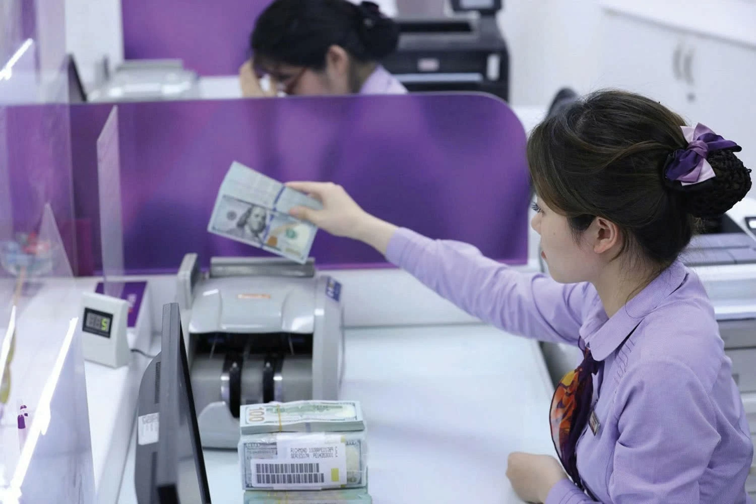 Chứng khoán trước biến số lãi suất