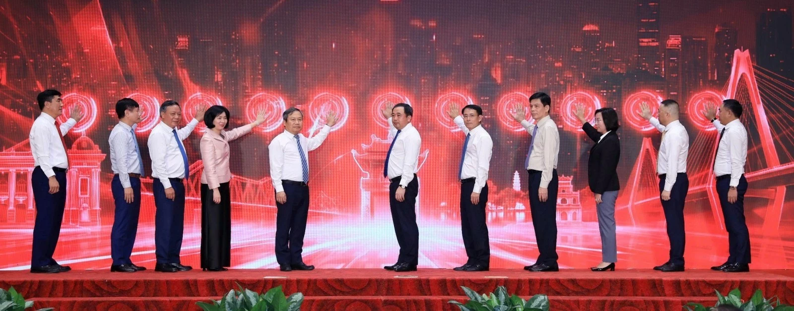 Hà Nội khánh thành, khởi công 96 công trình, dự án dịp 10/10