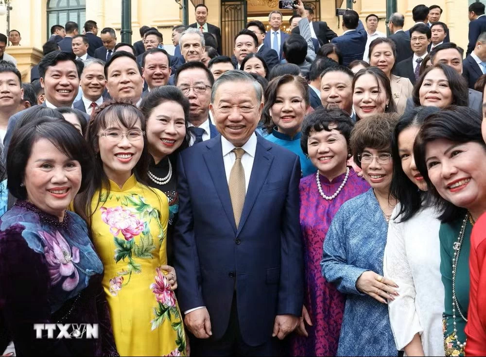 Tổng Bí thư, Chủ tịch nước Tô Lâm: Doanh nghiệp vững mạnh góp phần bồi đắp sức mạnh quốc gia Tổng Bí thư, Chủ tịch nước Tô Lâm: Doanh nghiệp vững mạnh góp phần bồi đắp sức mạnh quốc gia
