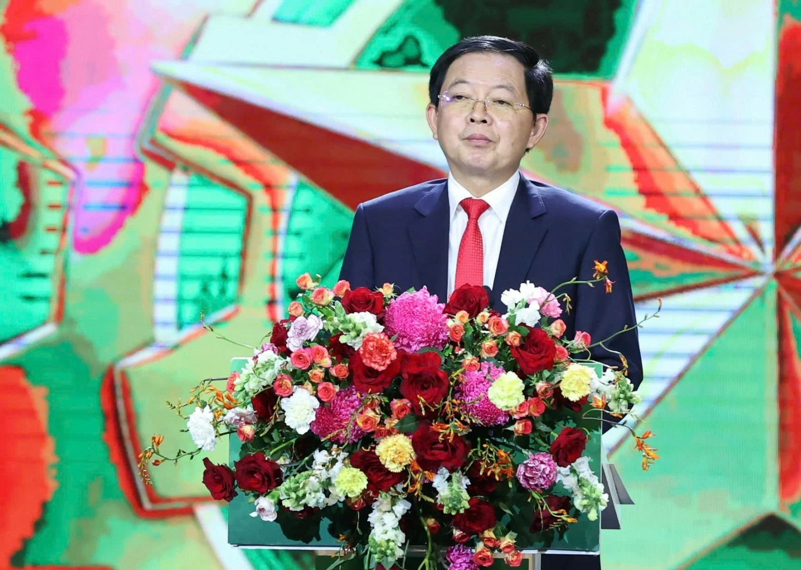 Tôn vinh và trao danh hiệu 96 gương mặt nông dân tiêu biểu “Nông dân Việt Nam xuất sắc 40 năm Đổi mới
