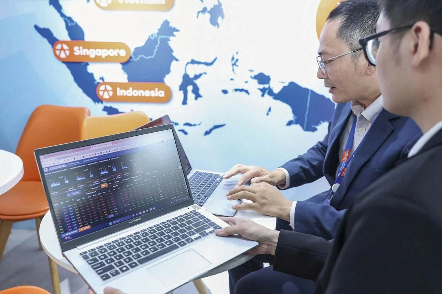 Đa dạng hóa sản phẩm, thêm sức hút cho thị trường chứng khoán Đa dạng hóa sản phẩm, thêm sức hút cho thị trường chứng khoán