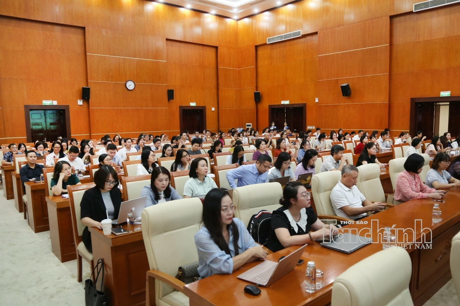 Sẽ sửa đổi to&agrave;n diện Th&ocirc;ng tư số 45: Bước ngoặt đột ph&aacute; hỗ trợ doanh nghiệp thu hồi vốn v&agrave; minh bạch ch&iacute;nh s&aacute;ch