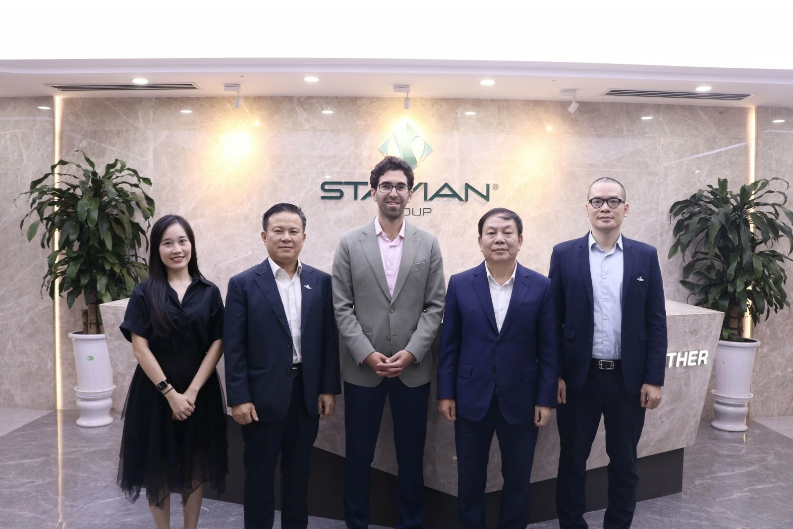 Tập đoàn Stavian trao đổi với chuyên gia RAND về phát triển hạ tầng siêu trí tuệ và hợp tác công nghệ Việt Nam – Hoa Kỳ
