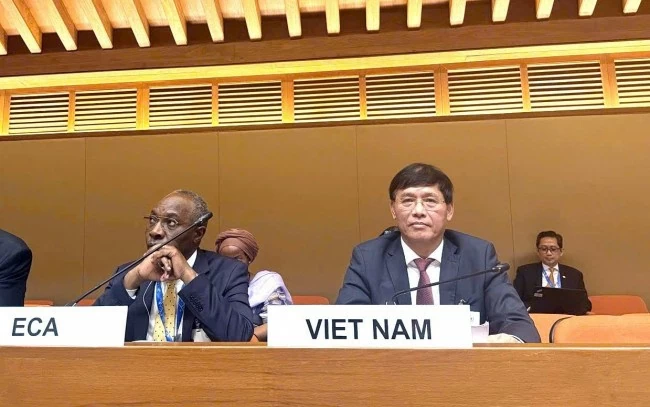 viet nam tich cuc dam phan huong toi mot khuon kho hop tac thue can bang minh bach