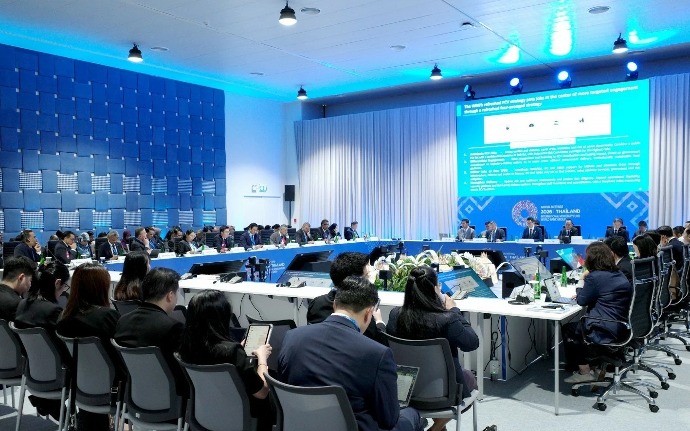 doan cong tac bo tai chinh viet nam tham du hoi nghi thuong nien imf wb nam 2026