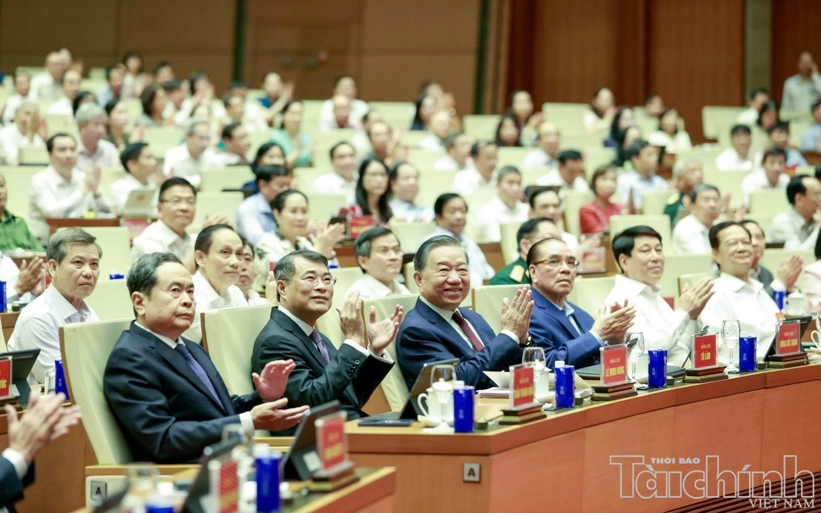hon 2 72 trieu dai bieu tham du hoi nghi toan quoc quan triet trien khai thuc hien nghi quyet trung uong 4