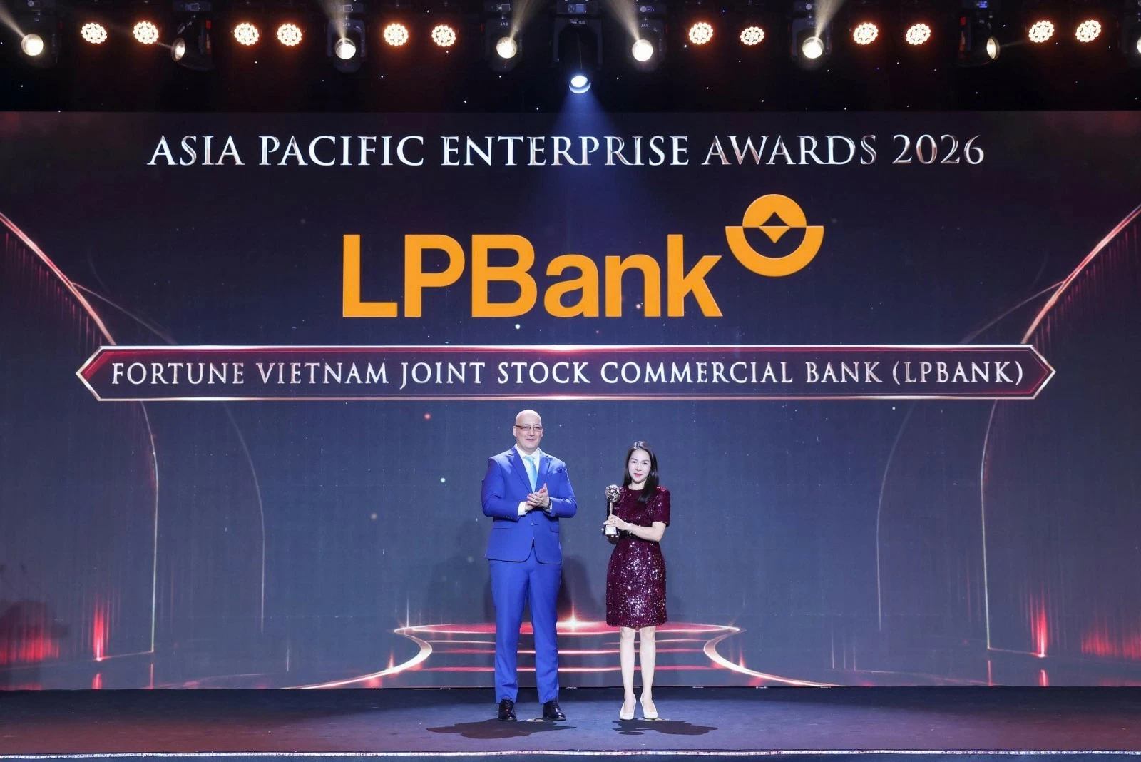 LPBank được vinh danh Thương hiệu truyền cảm hứng tại APEA 2026 LPBank được vinh danh Thương hiệu truyền cảm hứng tại APEA 2026