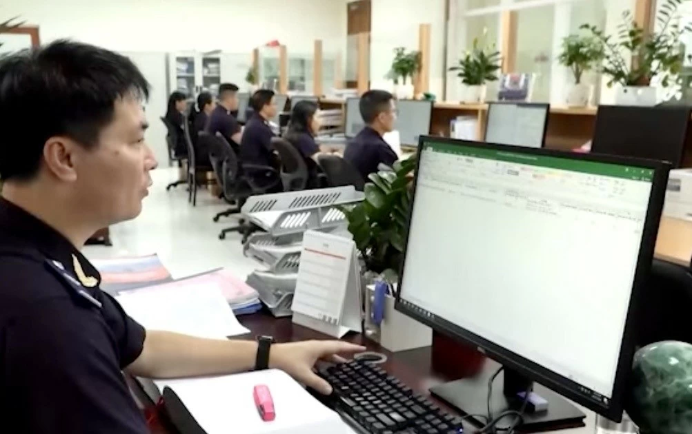 Bộ Tài chính đẩy mạnh khai thác dữ liệu, đơn giản hóa 4 thủ tục hải quan Bộ Tài chính đẩy mạnh khai thác dữ liệu, đơn giản hóa 4 thủ tục hải quan