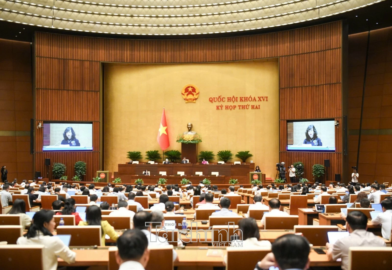 Sửa Luật Dược: Cấm bán thuốc qua livestream Sửa Luật Dược: Cấm bán thuốc qua livestream