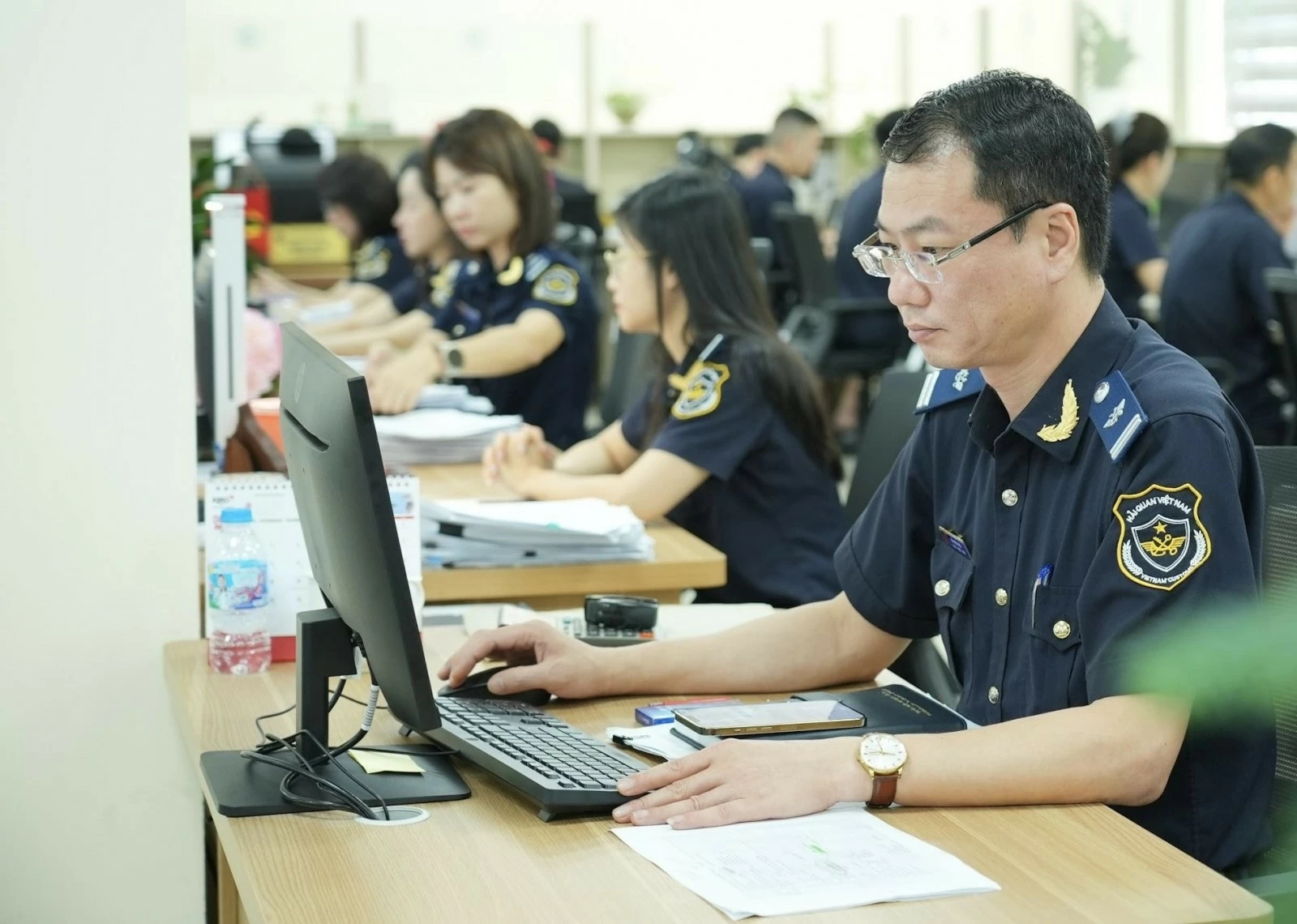 VCCI ủng hộ Bộ T&agrave;i ch&iacute;nh ho&agrave;n thiện quy định hải quan, giảm chi ph&iacute; cho doanh nghiệp