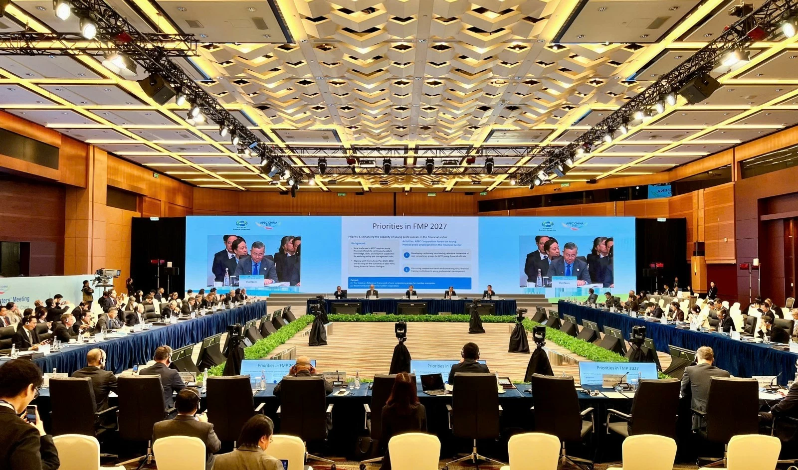Việt Nam ch&iacute;nh thức tiếp nhận vai tr&ograve; chủ tr&igrave; Tiến tr&igrave;nh Bộ trưởng T&agrave;i ch&iacute;nh APEC 2027