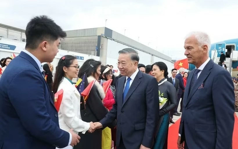 tong bi thu chu tich nuoc to lam bat dau tham chinh thuc eu va vuong quoc bi