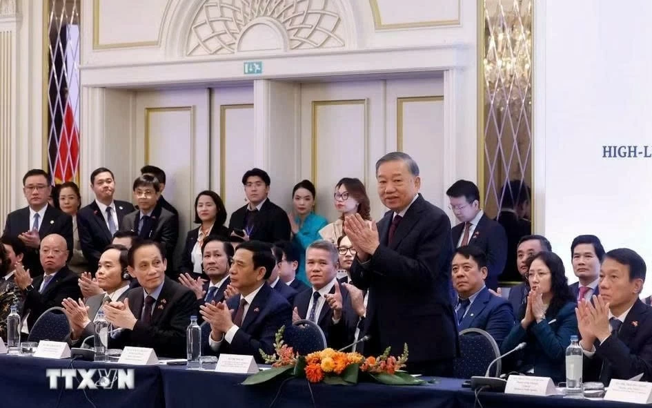 tong bi thu chu tich nuoc to lam du toa dam cap cao voi lanh dao doanh nghiep tieu bieu chau au va bi