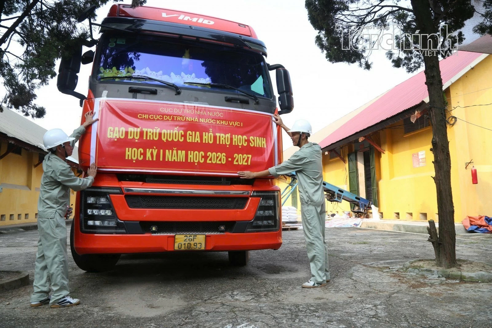 Xuất cấp trên 134 nghìn tấn gạo và hàng nghìn vật tư dự trữ quốc gia để hỗ trợ các địa phương Xuất cấp trên 134 nghìn tấn gạo và hàng nghìn vật tư dự trữ quốc gia để hỗ trợ các địa phương