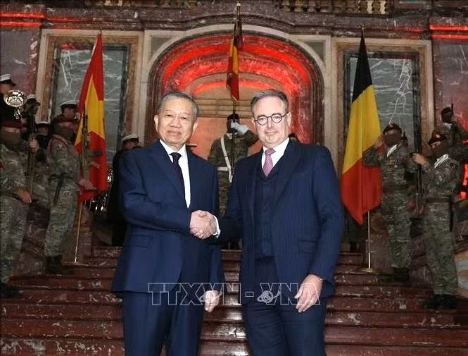 Thủ tướng Vương quốc Bỉ Bart De Wever chủ trì Lễ đón Tổng Bí thư, Chủ tịch nước Tô Lâm Thủ tướng Vương quốc Bỉ Bart De Wever chủ trì Lễ đón Tổng Bí thư, Chủ tịch nước Tô Lâm