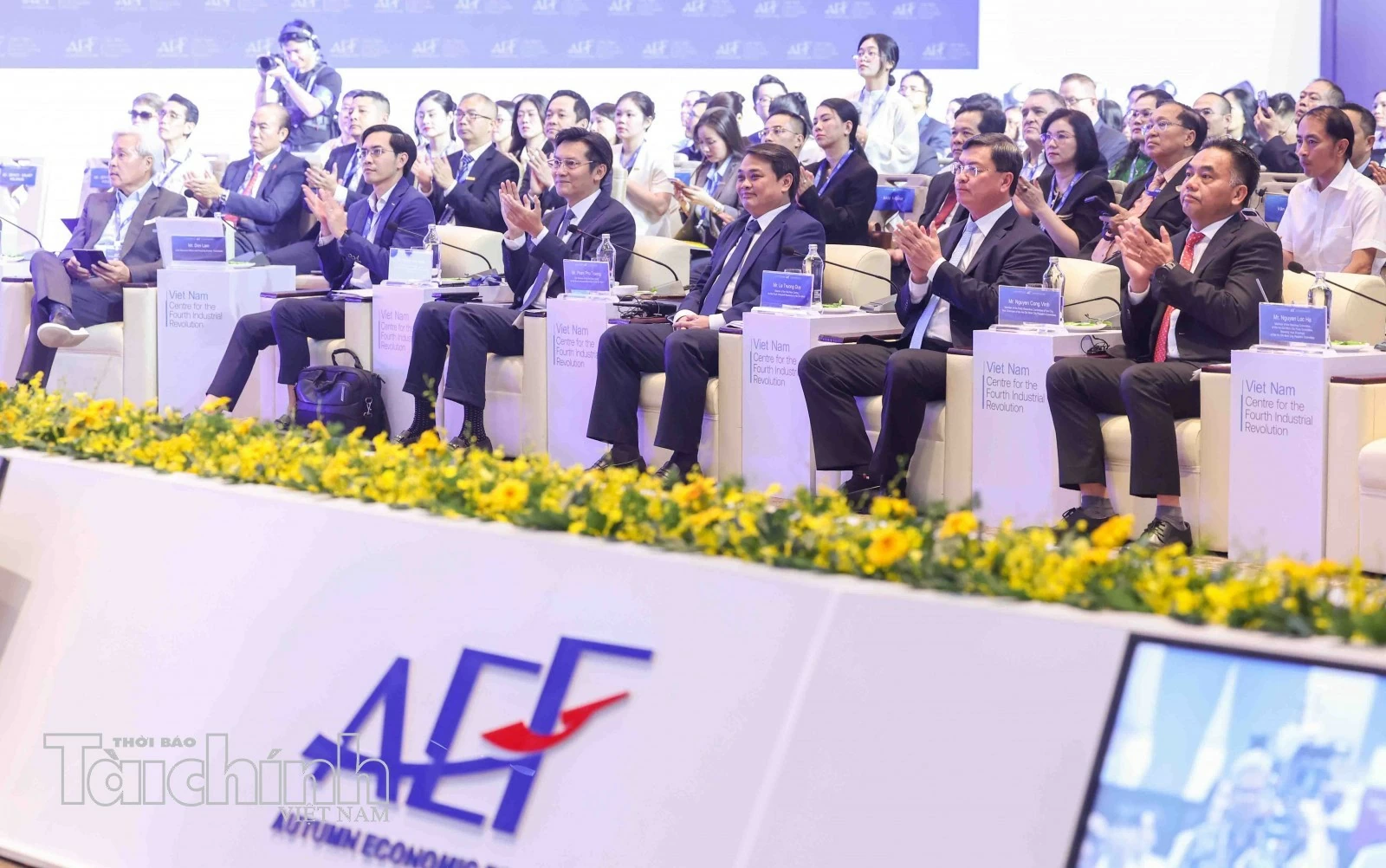 TP. Hồ Chí Minh muốn hút FDI chất lượng cao, cần thêm những gì? TP. Hồ Chí Minh muốn hút FDI chất lượng cao, cần thêm những gì?