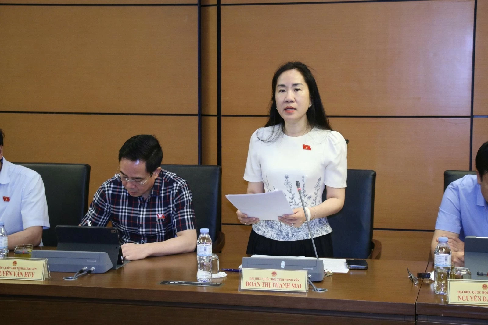 Cắt giảm thủ tục hành chính hướng đến hoàn thiện Luật Phòng, chống tác hại của thuốc lá Cắt giảm thủ tục hành chính hướng đến hoàn thiện Luật Phòng, chống tác hại của thuốc lá