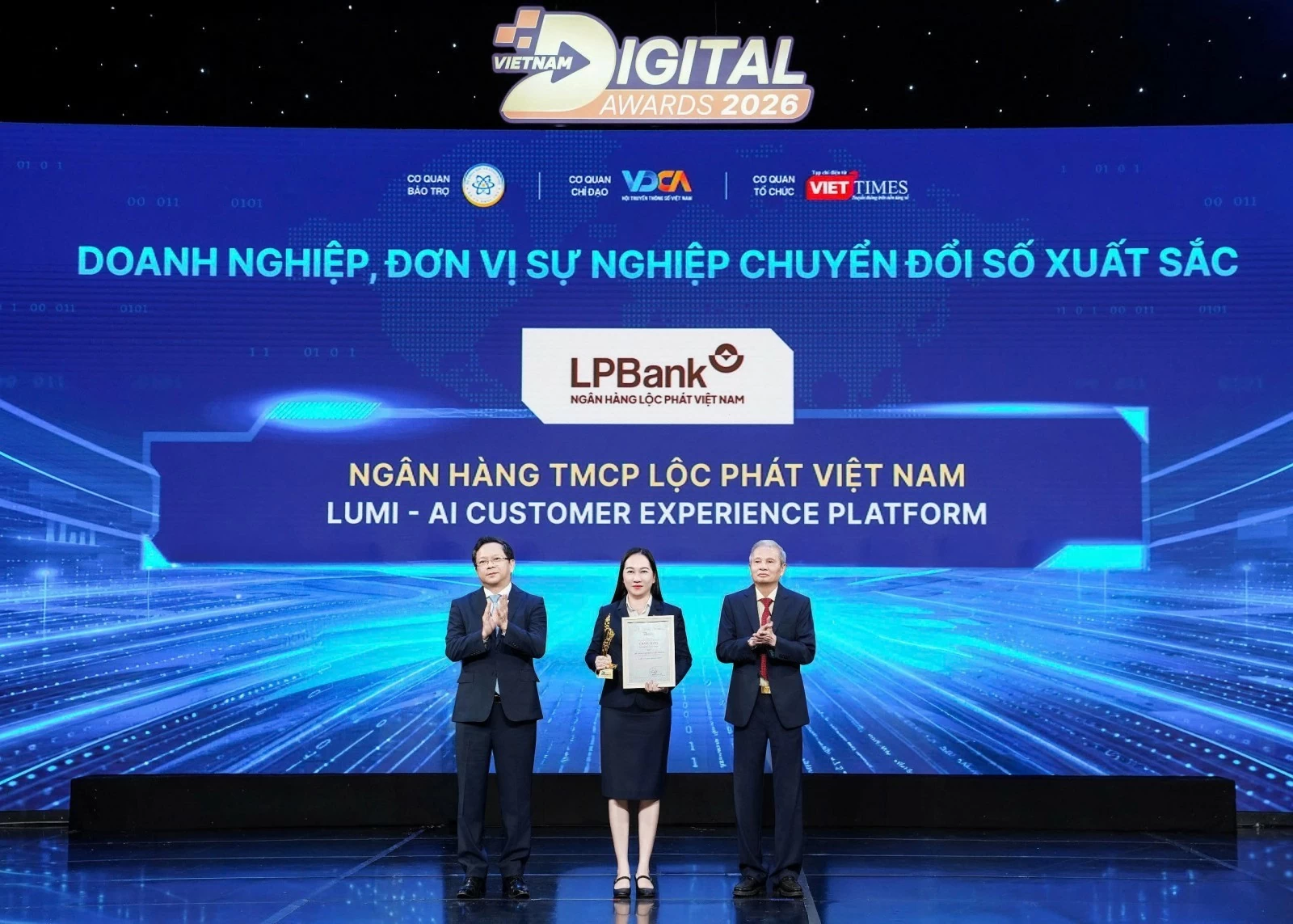 Tổng đài AI Lumi của LPBank thắng Giải thưởng Chuyển đổi số Việt Nam 2026 Tổng đài AI Lumi của LPBank thắng Giải thưởng Chuyển đổi số Việt Nam 2026