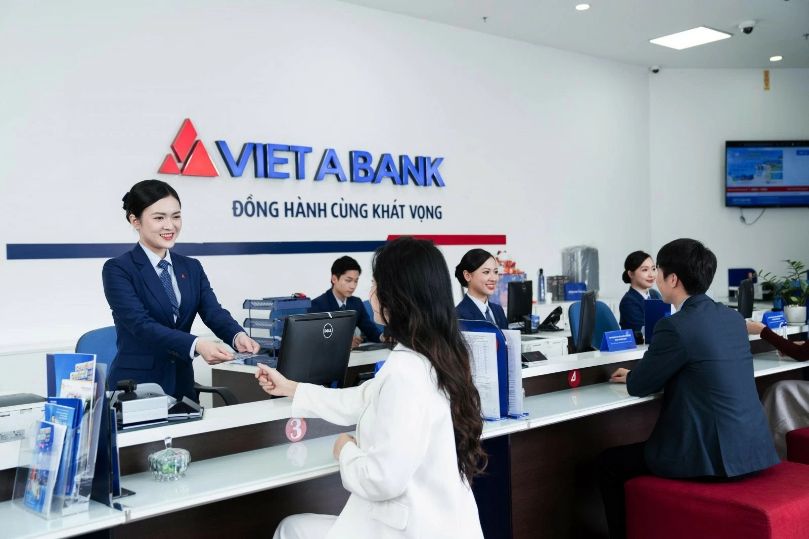 Nhiều chỉ tiêu VietABank Nhiều chỉ tiêu VietABank