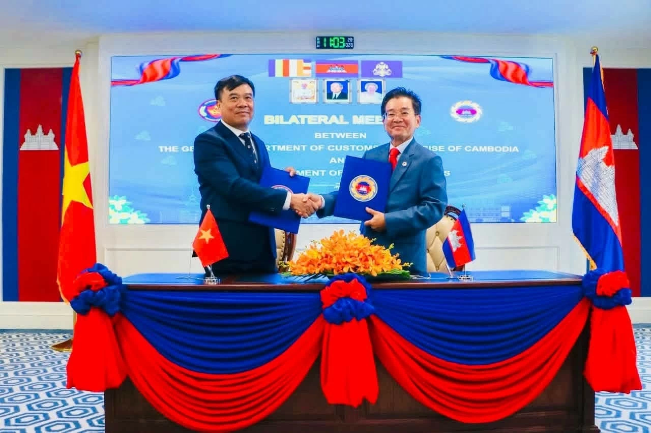Hải quan Việt Nam - Campuchia thống nhất kế hoạch hợp tác giai đoạn 2027-2028 Hải quan Việt Nam - Campuchia thống nhất kế hoạch hợp tác giai đoạn 2027-2028