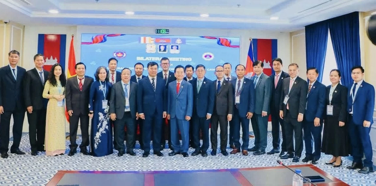 Hải quan Việt Nam - Campuchia thống nhất kế hoạch hợp tác giai đoạn 2027-2028 Hải quan Việt Nam - Campuchia thống nhất kế hoạch hợp tác giai đoạn 2027-2028