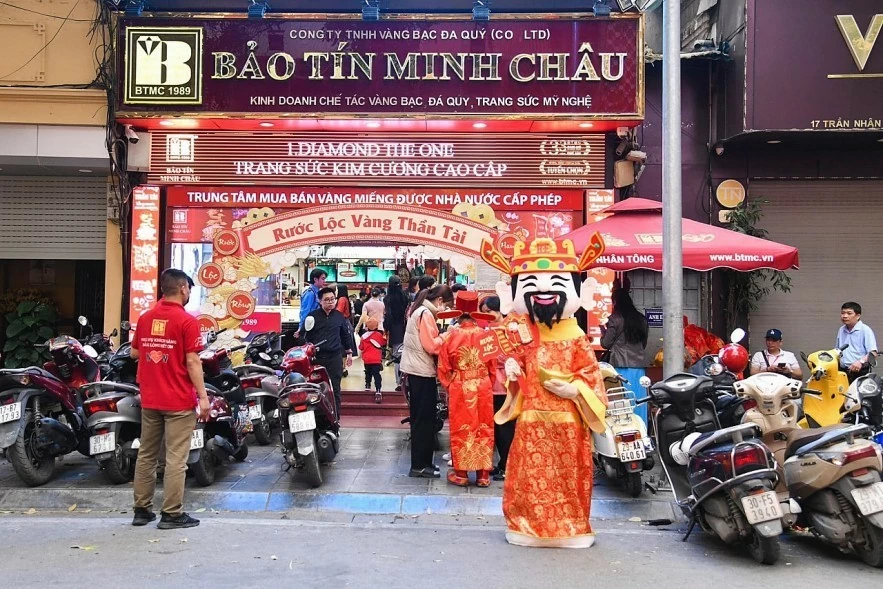 Ngân hàng Nhà nước làm rõ ngưỡng thanh toán 5 triệu đồng khi mua bán vàng, xử lý hành vi né quy định