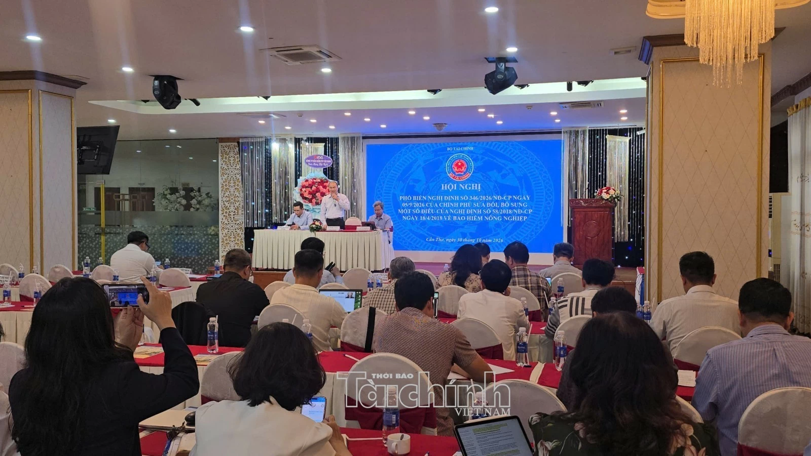 Doanh nghiệp và địa phương Doanh nghiệp và địa phương