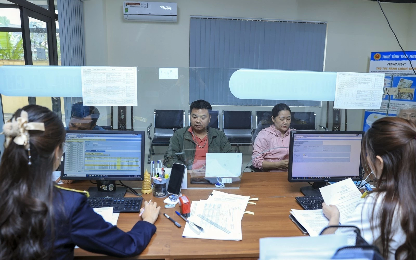 huong dan giam 30 thue thu nhap doi voi ca nhan doanh nghiep co doanh thu khong qua 10 ty dong