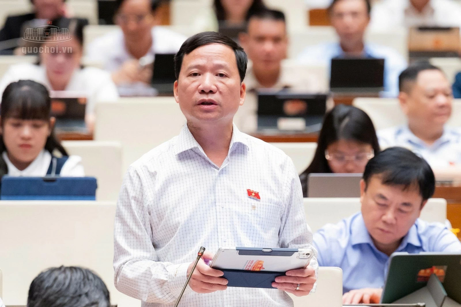 Không thiếu chính sách mà thiếu tinh thần dám chịu trách nhiệm Không thiếu chính sách mà thiếu tinh thần dám chịu trách nhiệm