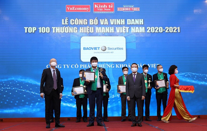 Chứng khoán Bảo Việt lọt “Top 100 thương hiệu mạnh Việt Nam” lần thứ thứ 7 liên tiếp