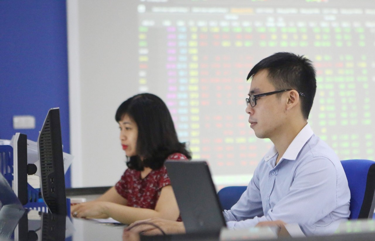 Chứng khoán: Nhà đầu tư nên chú trọng quản trị danh mục để “bảo vệ thành quả” cả năm