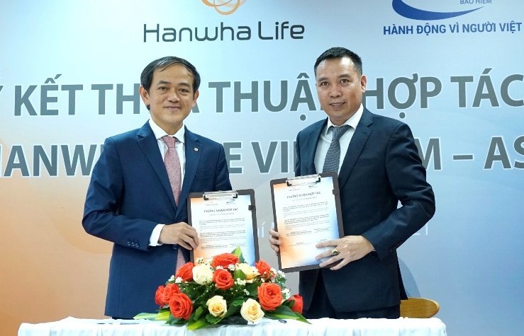 Hanwha Life Việt Nam hợp tác với ASIANLINK mở rộng phân phối bảo hiểm
