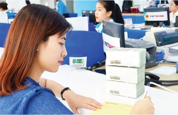 Lãi suất năm 2022 chịu nhiều tác động đan xen, nhưng trong tầm kiểm soát
