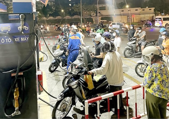 TP.Hồ Chí Minh: Thành lập đoàn kiểm tra kinh doanh xăng dầu