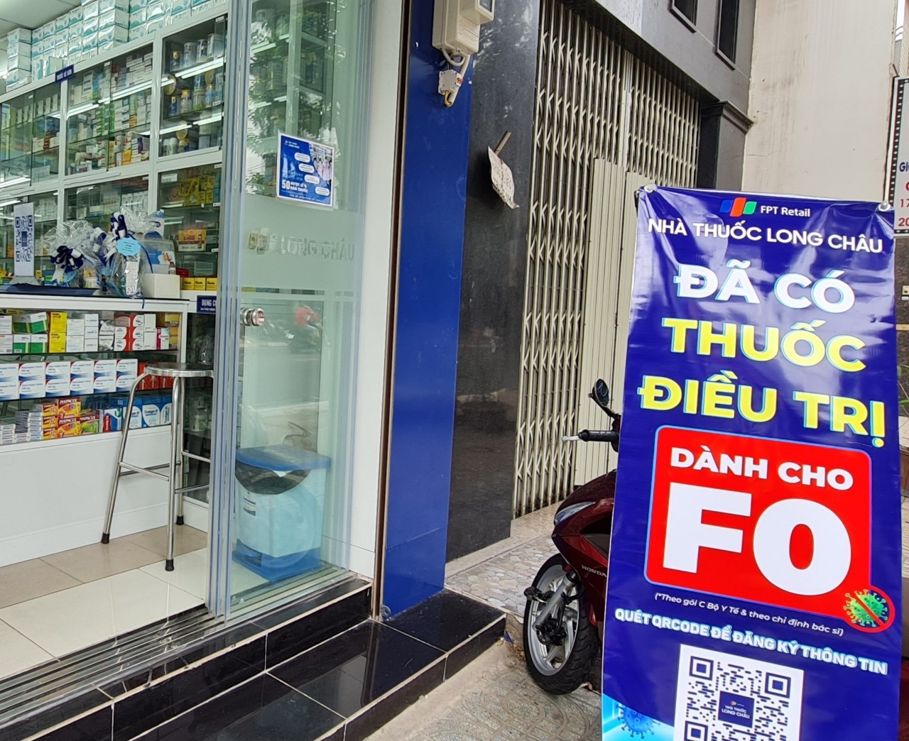 TP. Hồ Chí Minh: Ngăn chặn ghim hàng, tăng giá kit test nhanh và thuốc điều trị Covid-19