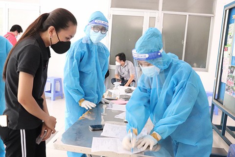 Từ ngày 10-12, TP.Hồ Chí Minh bắt đầu tiêm vắc -xin mũi 3 cho người dân