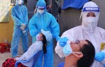 TP. Hồ Chí Minh: Chỉ đạo “khẩn” việc rà soát việc mua sắm kit xét nghiệm Covid -19
