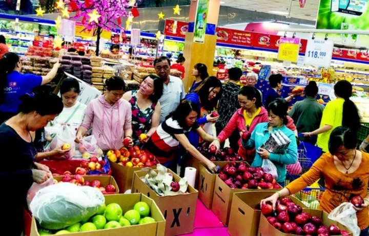 TP. Hồ Chí Minh: Sức mua trái cây, hàng thực phẩm, quà tết tăng mạnh