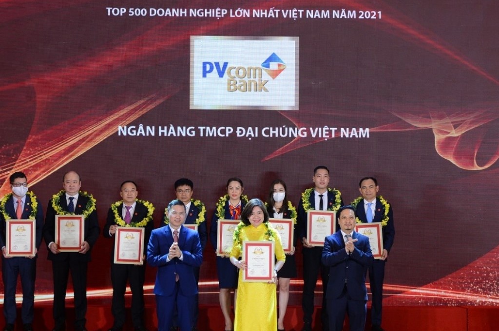 PVcomBank tăng 16 bậc trong Bảng xếp hạng VNR500