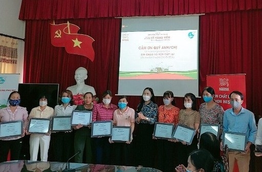 Gần 2.000 hội viên hội phụ nữ tham gia hội thảo bồi dưỡng kỹ năng mềm