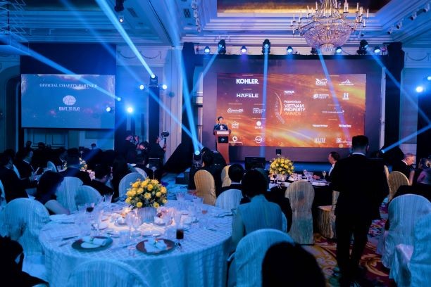 Hưng Thịnh Land lập cú đúp trong đêm trao giải PropertyGuru Vietnam Property Awards 2021