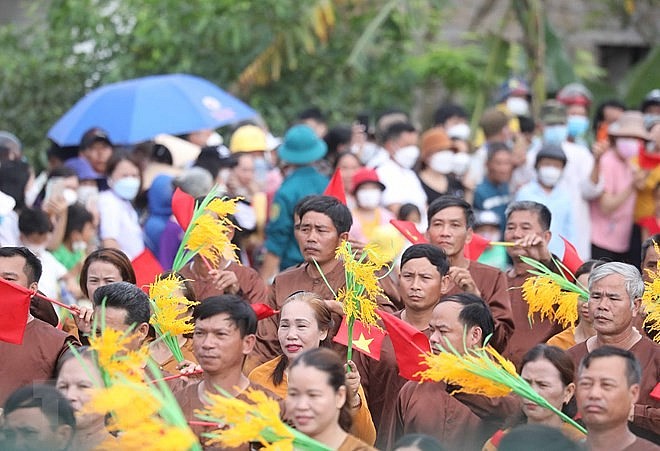 Chùm ảnh: Chủ tịch nước Nguyễn Xuân Phúc dự Lễ thượng cờ Thống nhất non sông